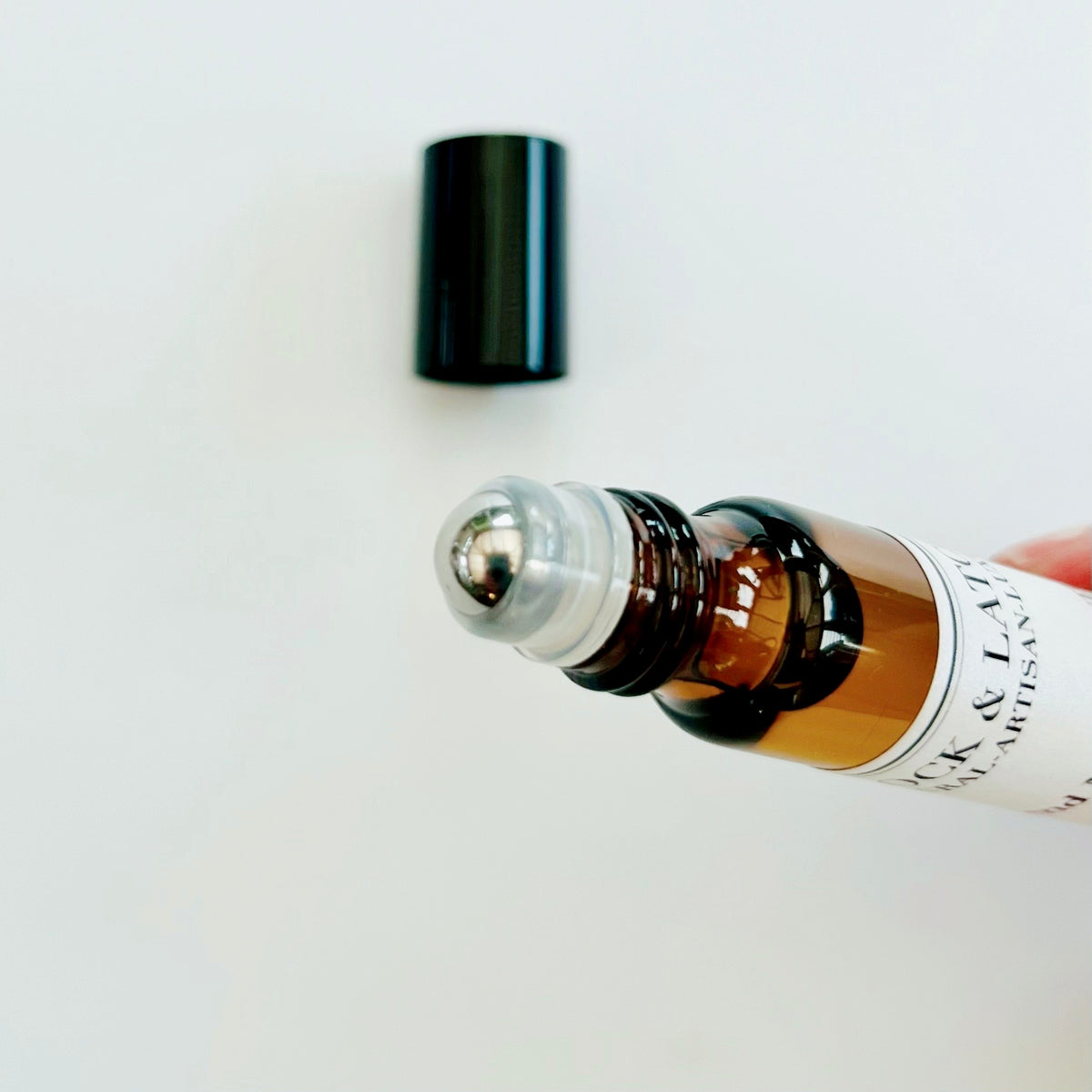 Aromatherapy Pulse Point Roller Lock & Latch