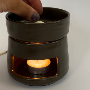 THE STATEMENT Burner Gift Set in Dark Olive with 12 Free Melts