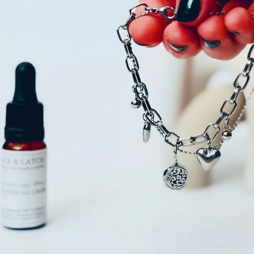 Lock & Latch Aromatherapy 100 Natural Essential Oils