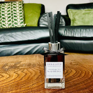 No.12-THE SNUG Reed Diffuser