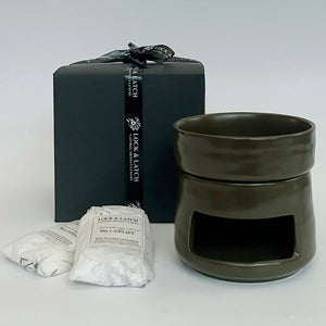 THE STATEMENT Burner Gift Set in Dark Olive with 12 Free Melts